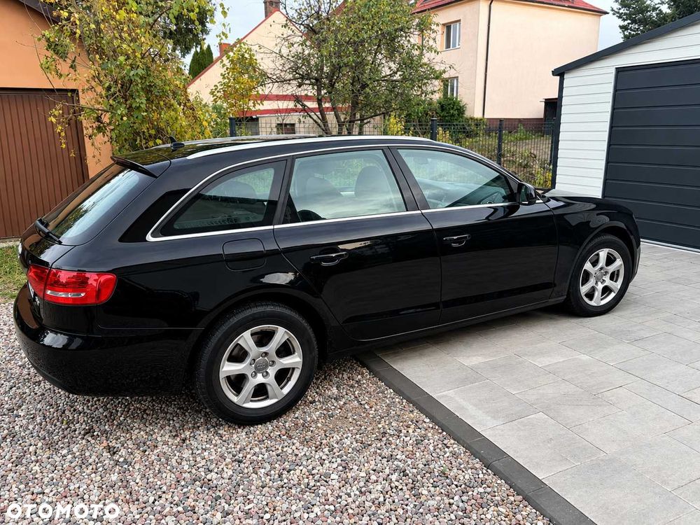 Audi A4 Avant - 1