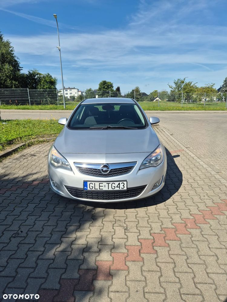 Opel Astra 1.4 Turbo - 1
