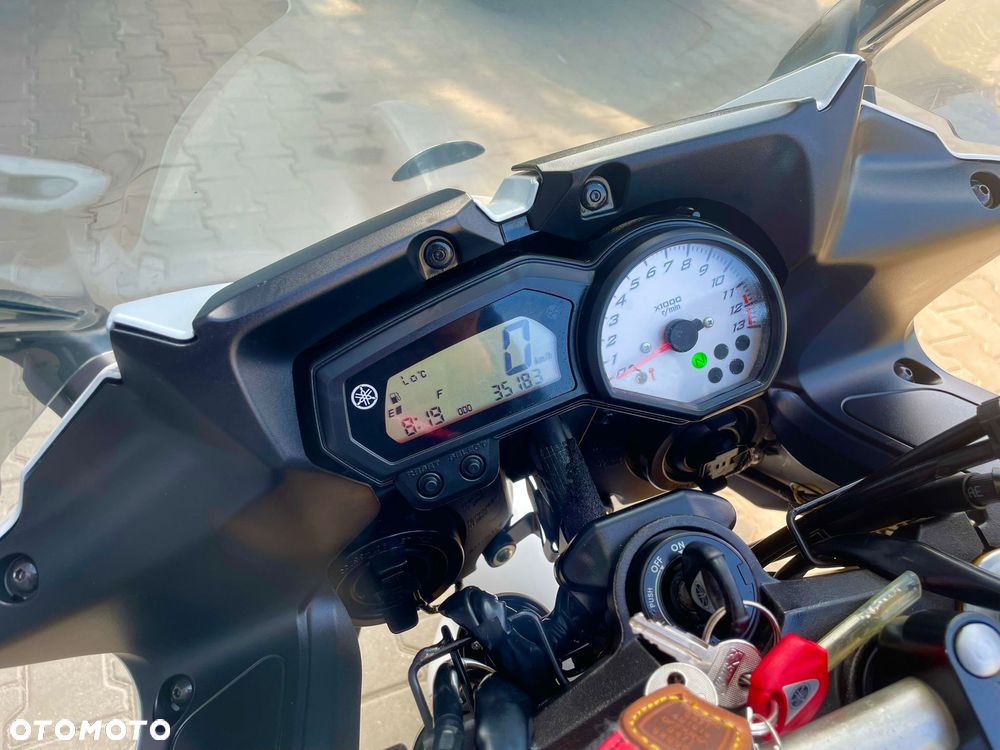 Yamaha FZ8 - 18