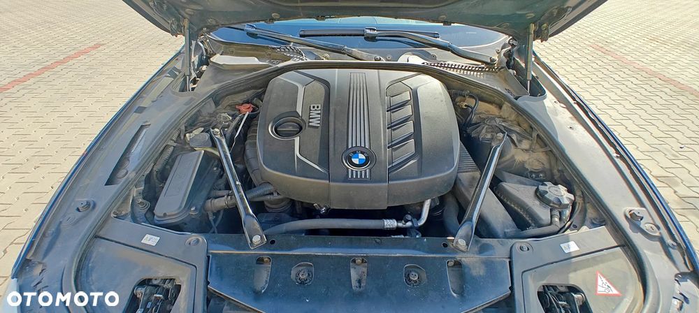 BMW Seria 5 520d Luxury Line - 16