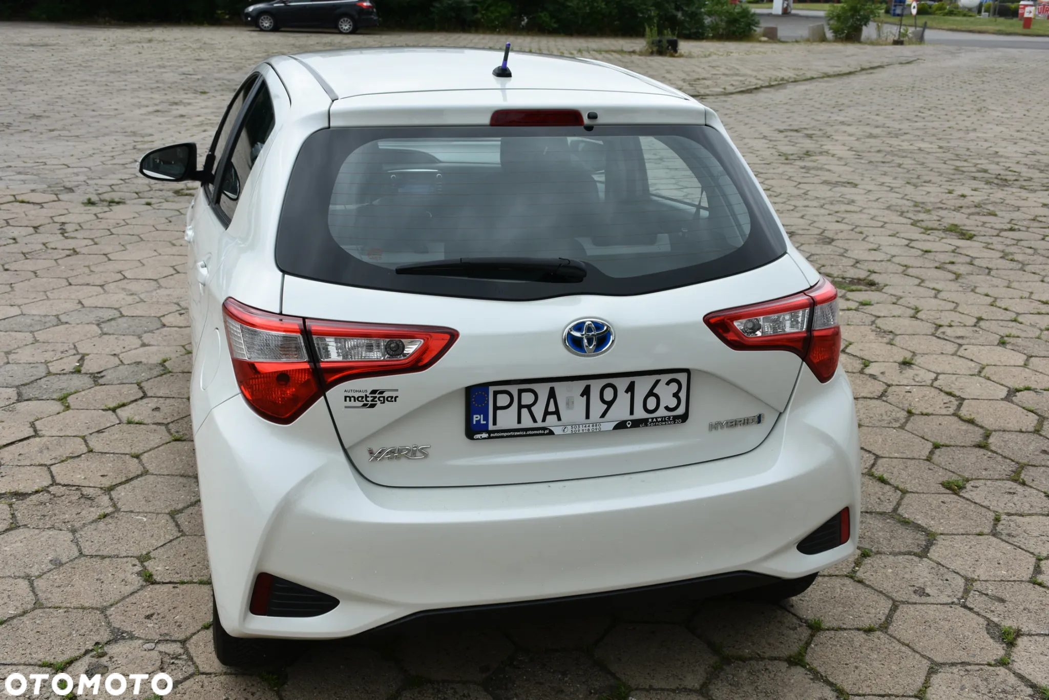 Toyota Yaris ver-hybrid-100-dynamic - 8