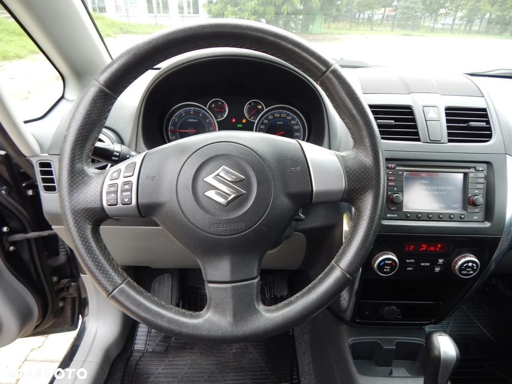 Suzuki SX4 Classic 1.6 VVT Automatik 4x2 Style - 16