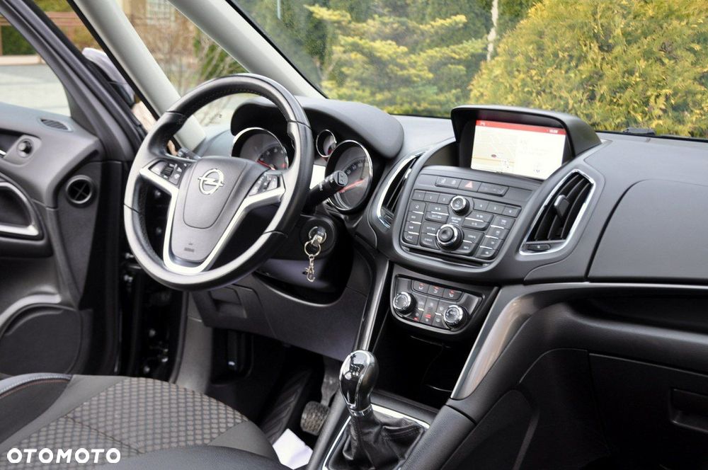 Opel Zafira - 26