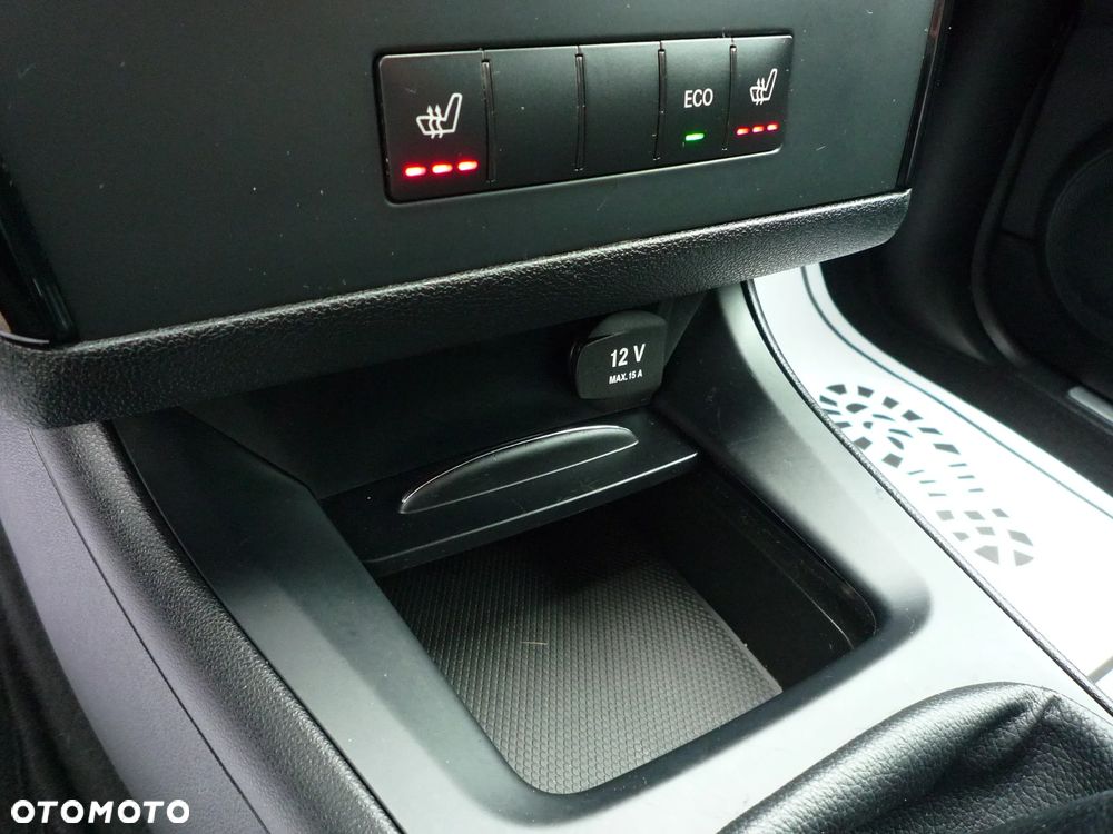 Mercedes-Benz Klasa A 180 BlueEfficiency - 24