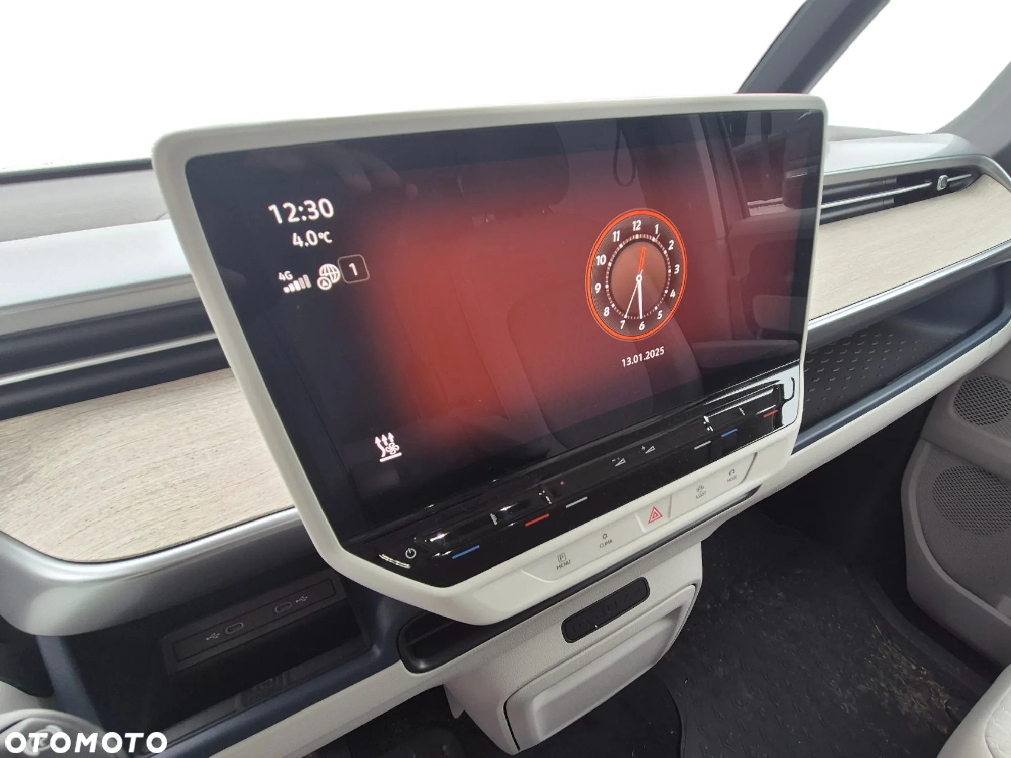 Volkswagen ID. Buzz 82kWh Pro - 8