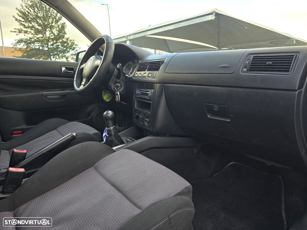 VW Golf 1.9 TDi Highline - 16