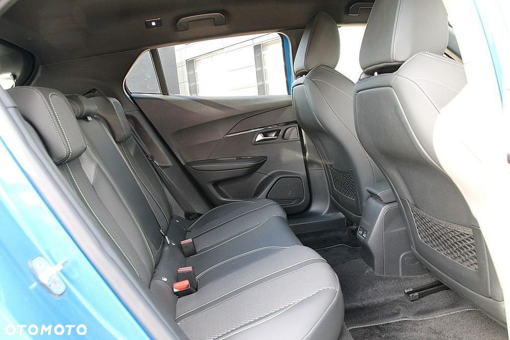 Peugeot 2008 1.2 PureTech GT S&S EAT8 - 27
