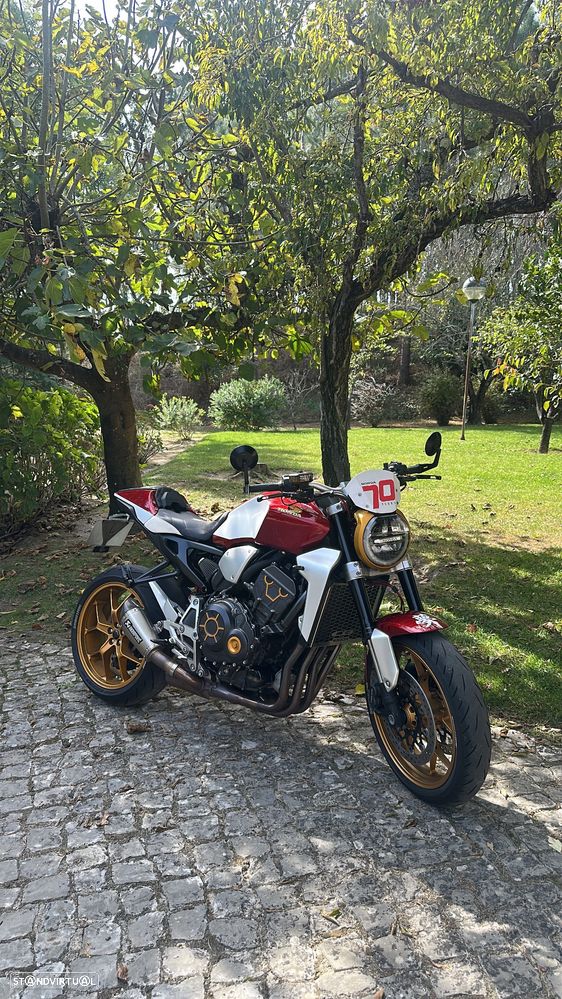 Honda CB - 1