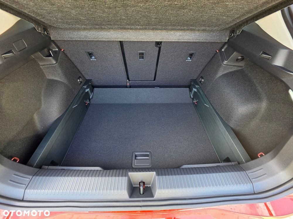 Volkswagen T-Roc - 10