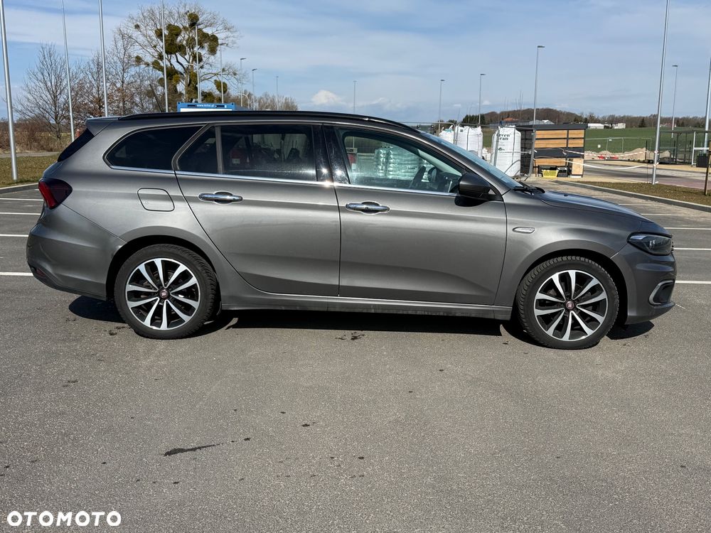Fiat Tipo 1.6 MultiJet 16v Lounge - 6