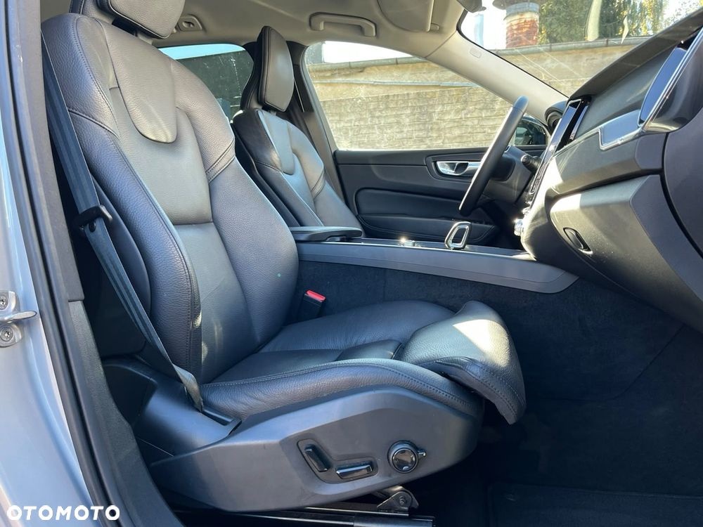 Volvo XC 60 - 16