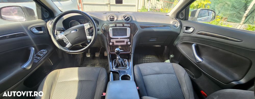 Ford Mondeo - 18