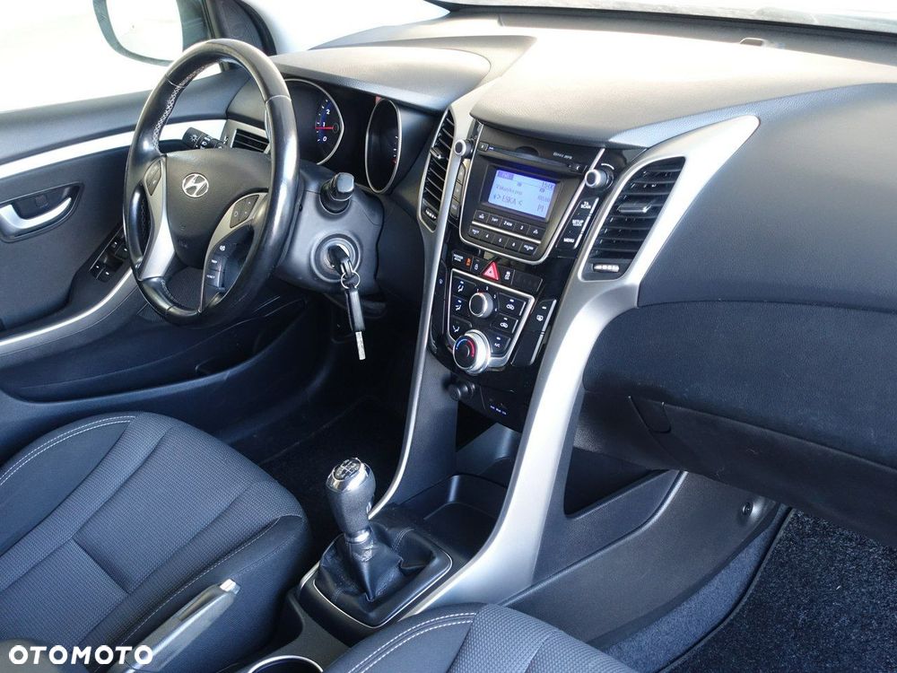 Hyundai i30 - 19