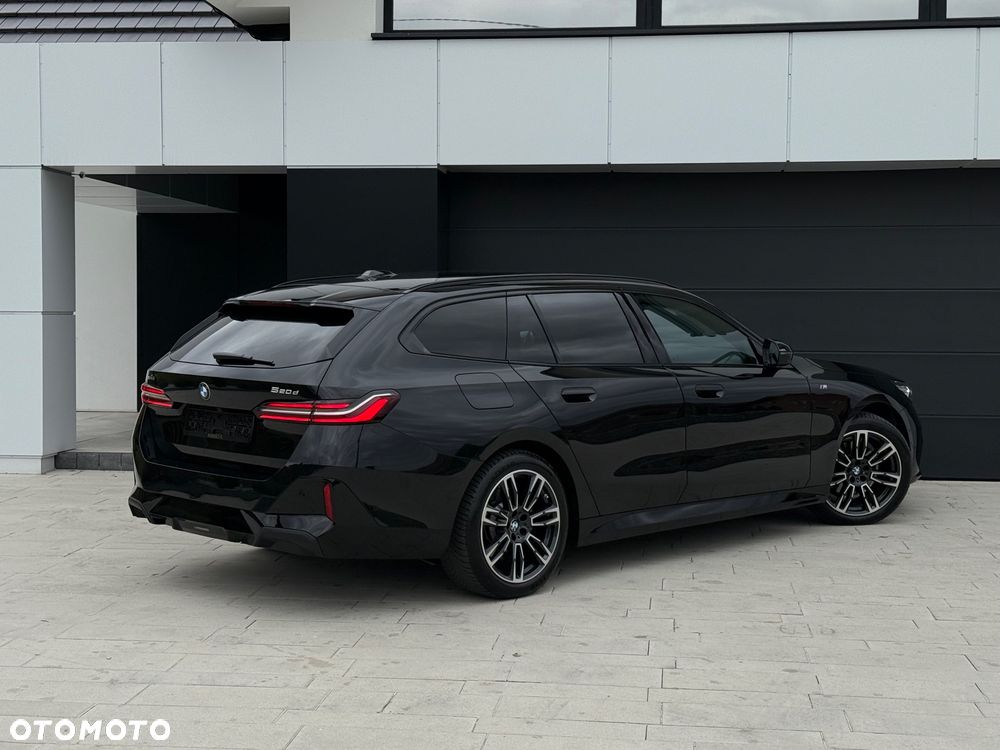 BMW Seria 5 520d - 39