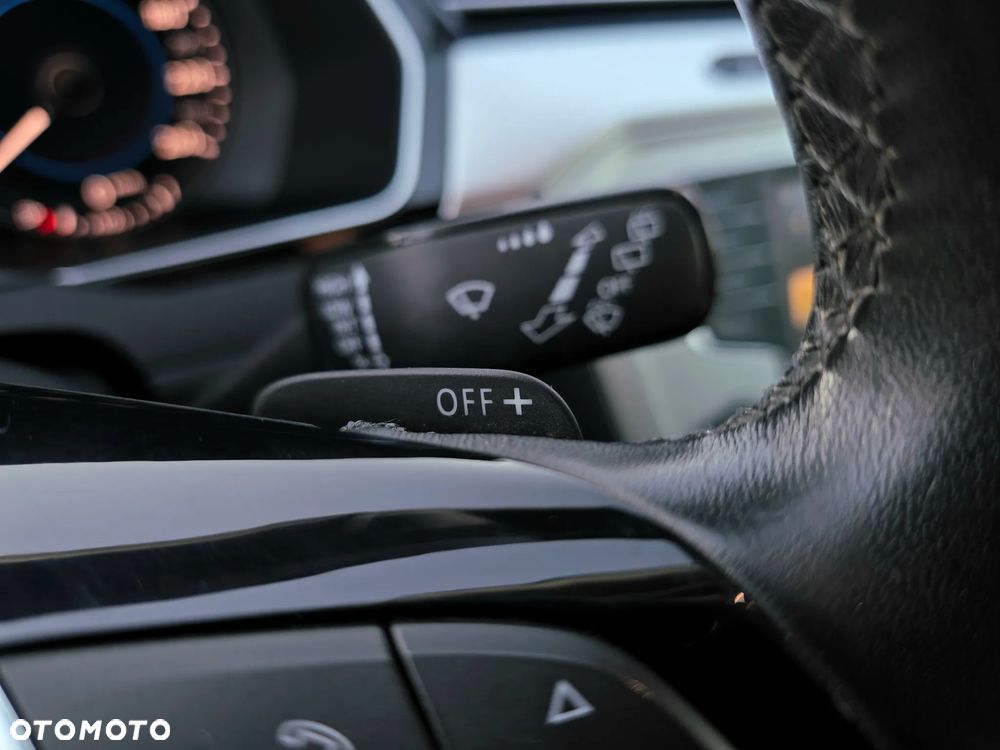 Volkswagen Passat 2.0 TDI BMT Comfortline DSG - 27