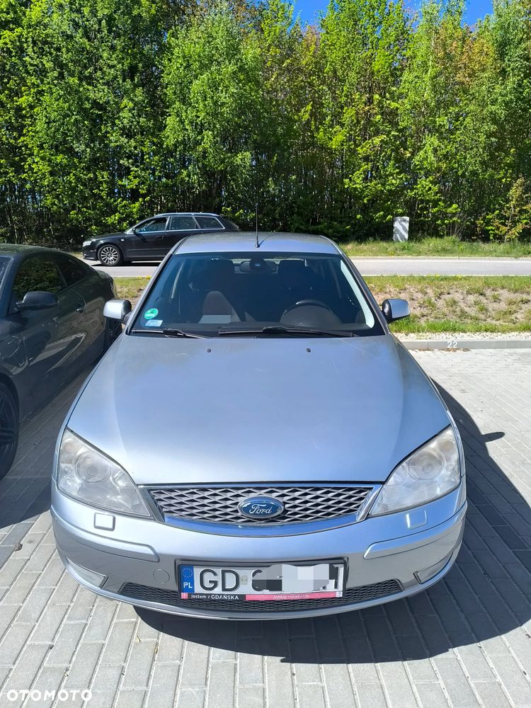 Ford Mondeo 1.8 Futura X - 3