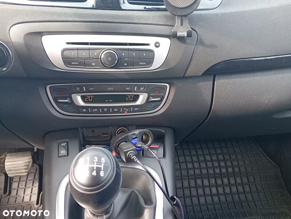 Renault Grand Scenic - 11