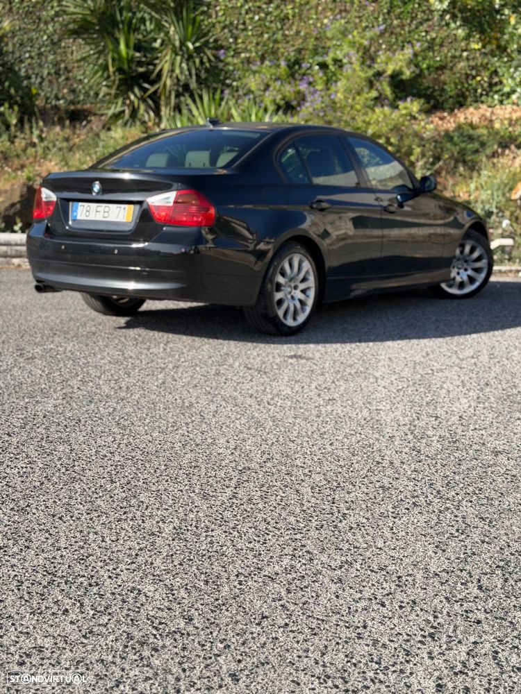 BMW 318 d Sport - 4