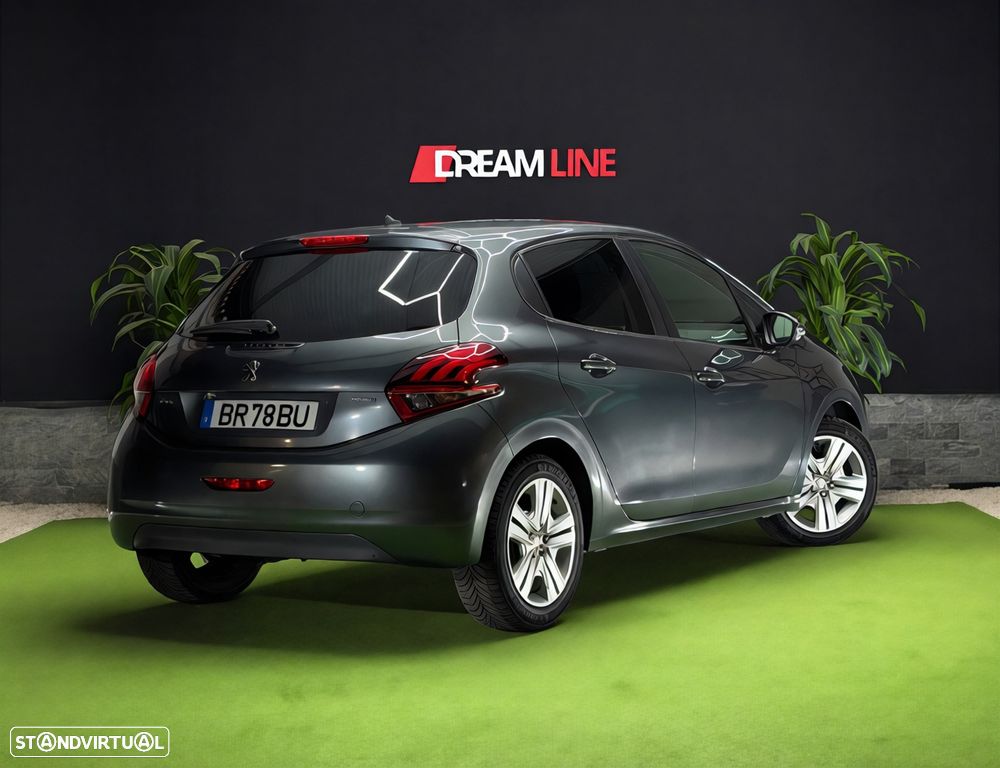 Peugeot 208 82 PureTech Style - 4