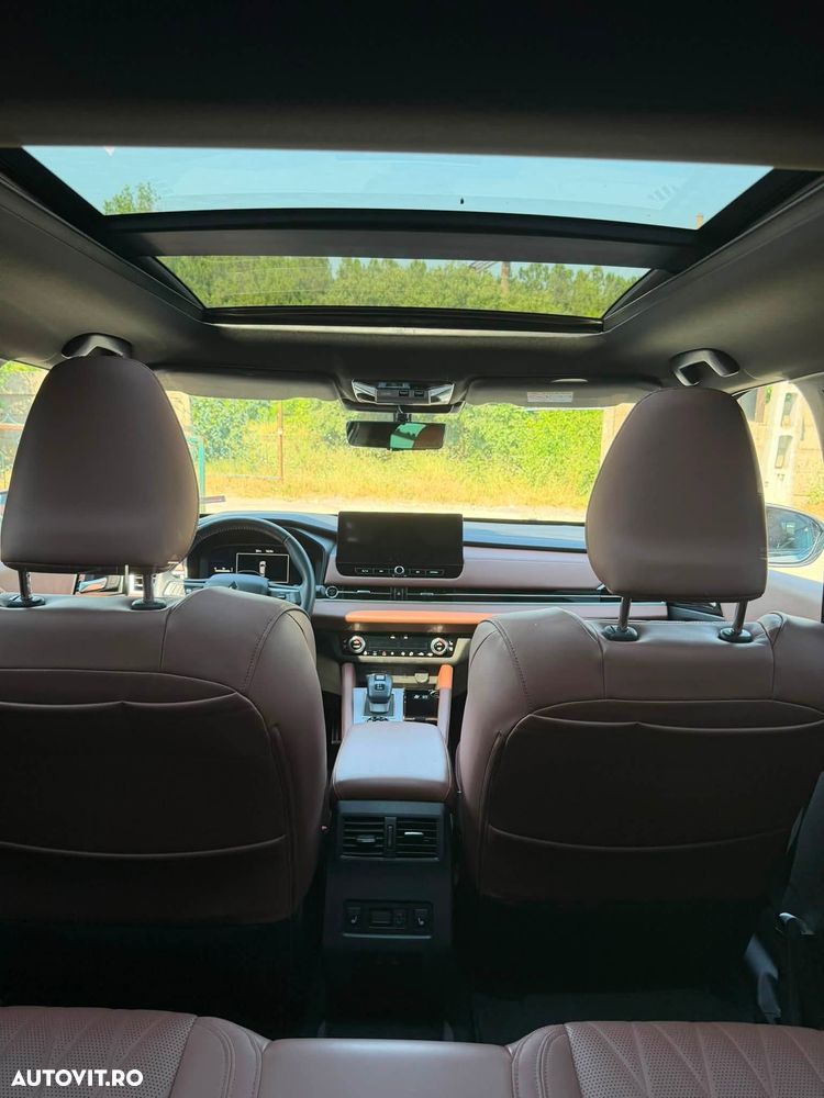 Mitsubishi Outlander 2.4 L 4X4 PHEV Instyle Ultimate - 9
