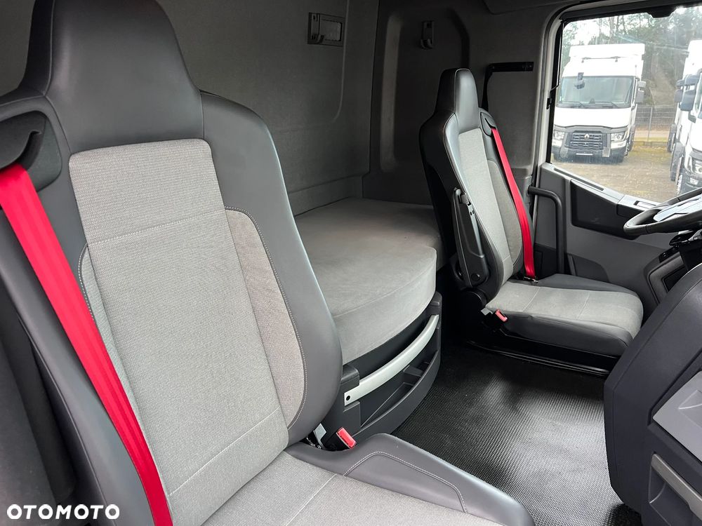 Renault GAMA T 440 13 L MOTOR - 24