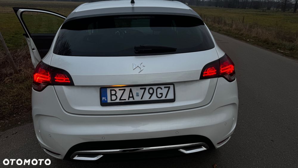 Citroën DS4 HDi 110 SoChic - 10