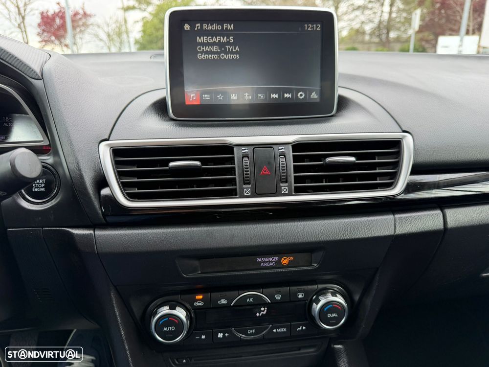 Mazda 3 Hatchback ver-1-5-sky--d-evolve - 24