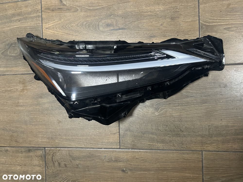 LEXUS nx II KLOSZ LAMPY PRAWY Z LED KMP ORG - 1
