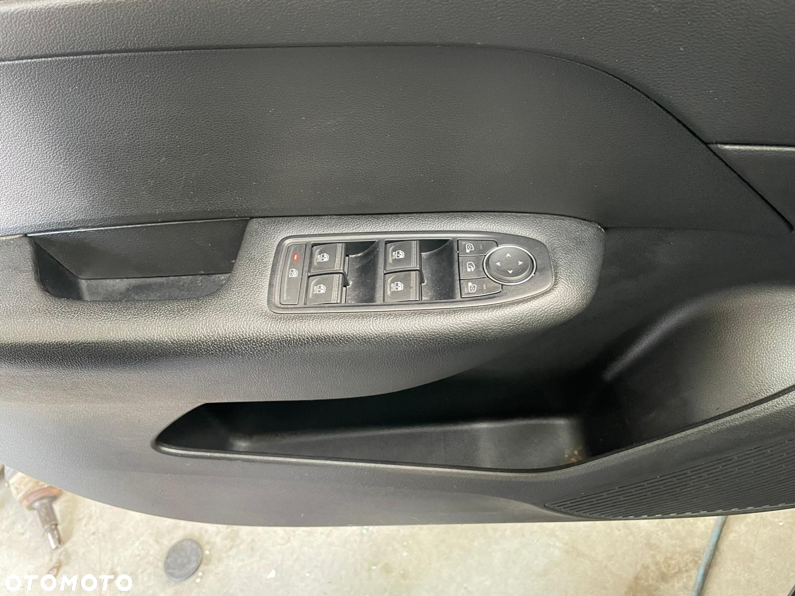 Renault Arkana 1.3 TCe mHEV Equilibre EDC - 33