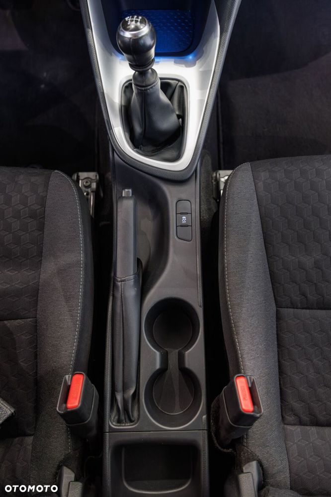 Toyota Yaris - 39