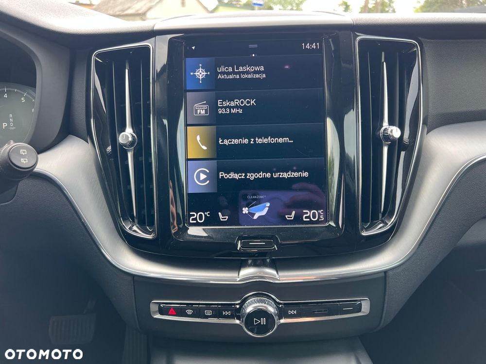 Volvo XC 60 B4 B Momentum Pro - 11