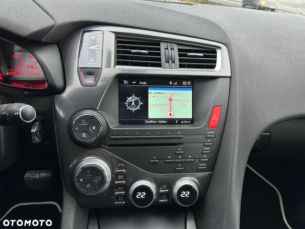 Citroën DS5 e-HDi 115 EGS6 SoChic - 27