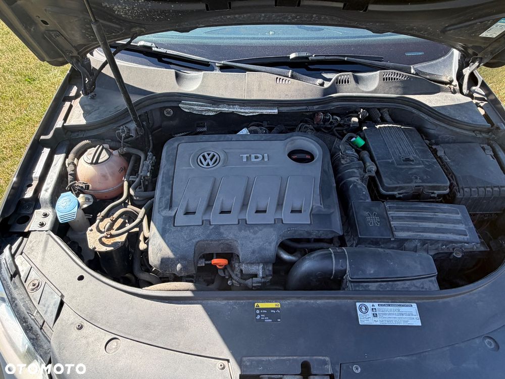 Volkswagen Passat 2.0 TDI Highline - 2