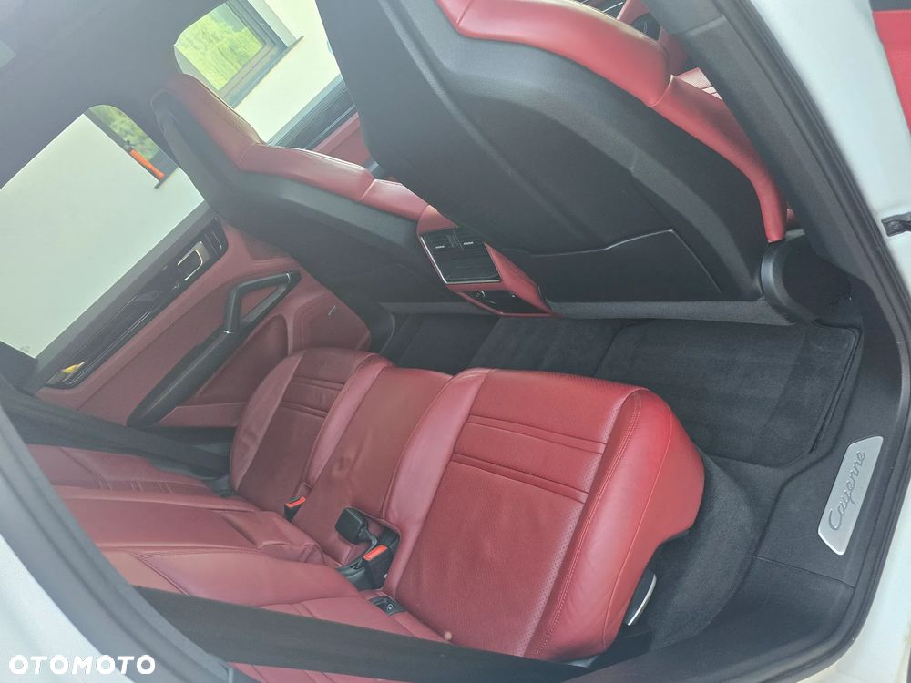 Porsche Cayenne Standard - 12