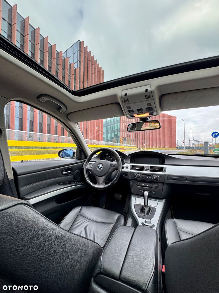 BMW Seria 3 325i - 19