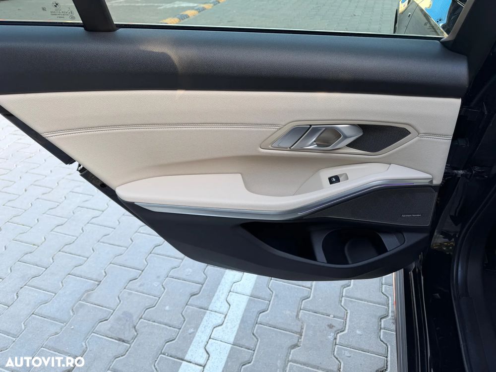 BMW Seria 3 330i Aut. M Sport - 21