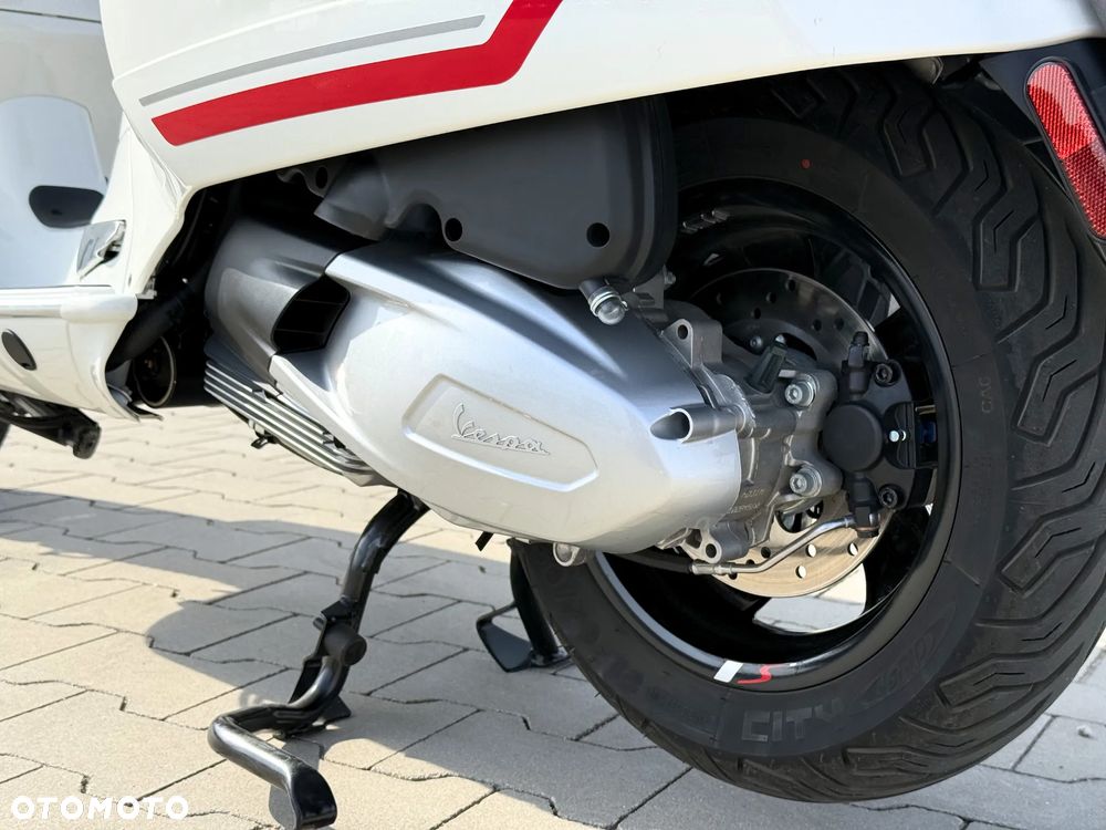 Vespa GTS - 16
