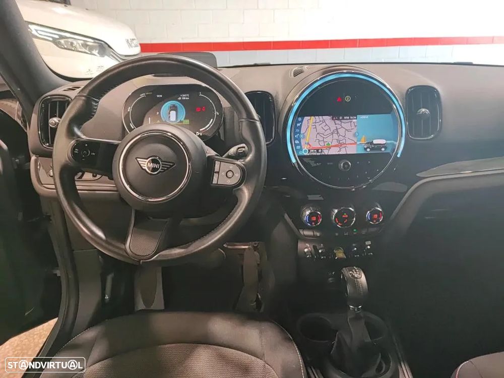 MINI Countryman Cooper SE ALL4 Auto - 8
