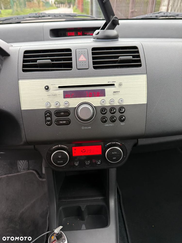 Suzuki Swift - 7