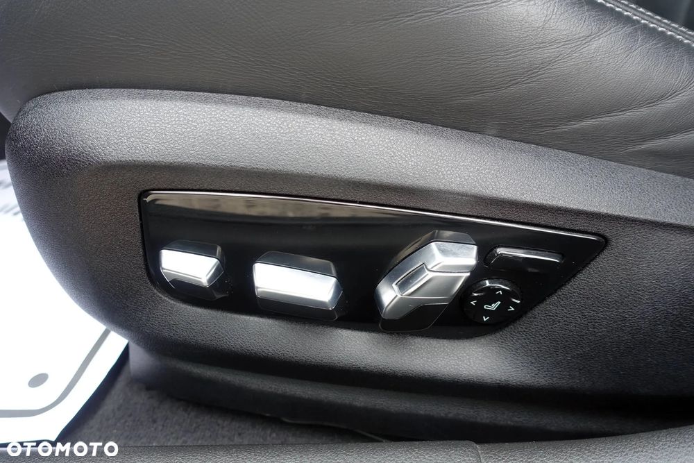 BMW M5 Competition - 36
