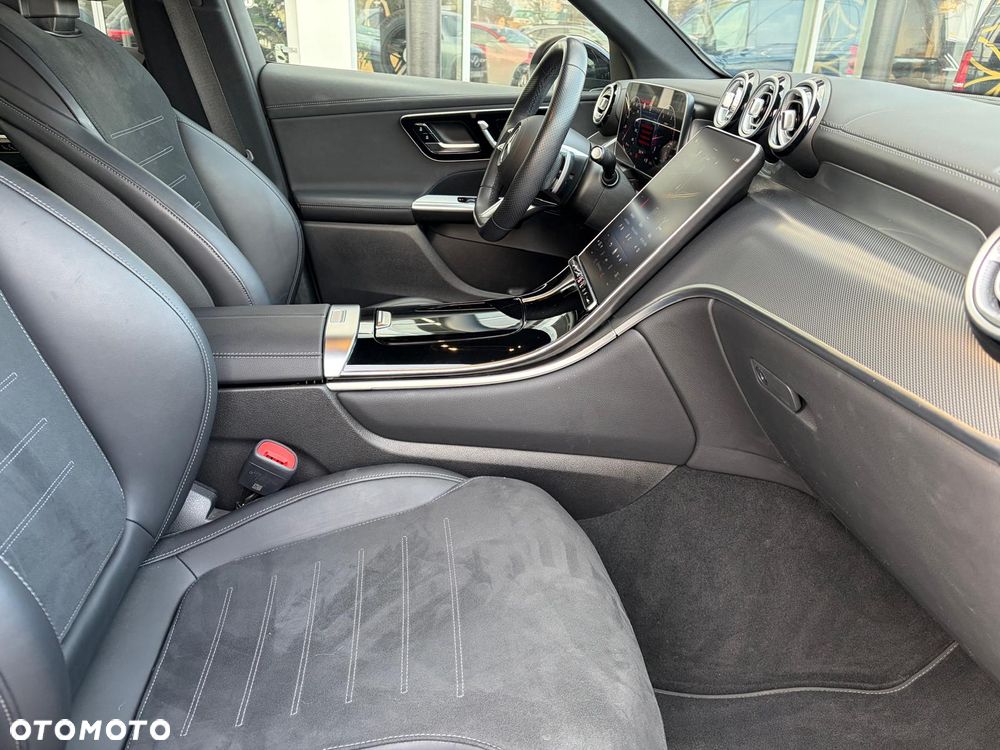 Mercedes-Benz GLC 200 mHEV 4-Matic AMG Line - 20