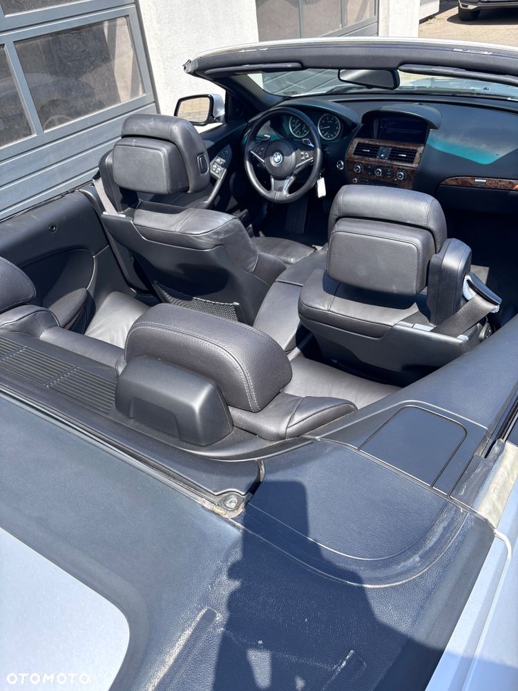 BMW Seria 6 650 i - 8