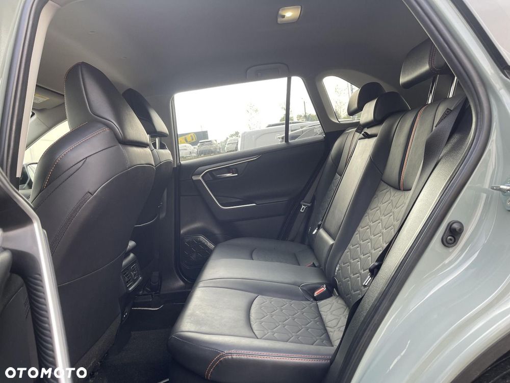Toyota RAV4 - 14
