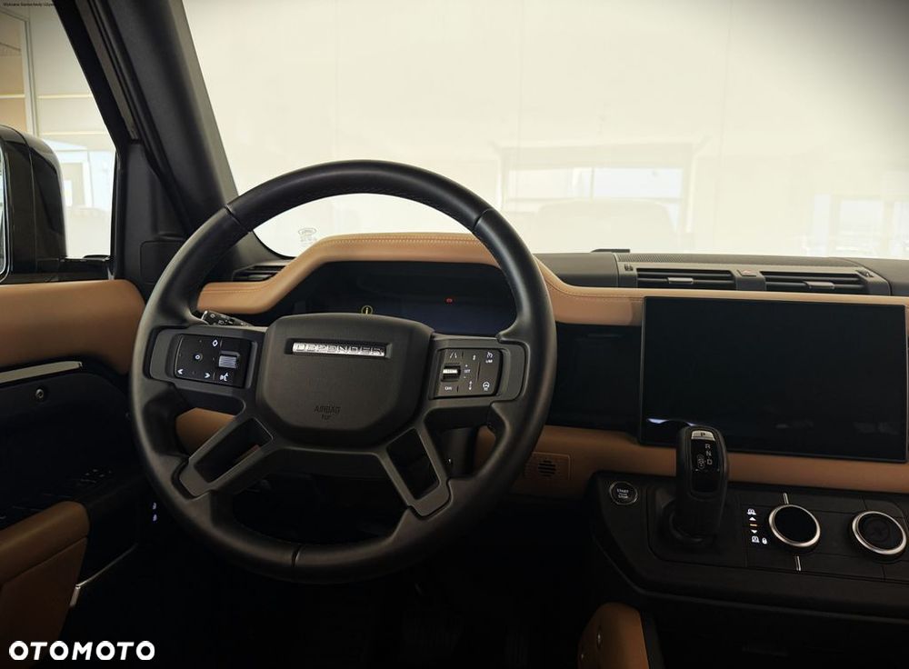 Land Rover Defender - 13