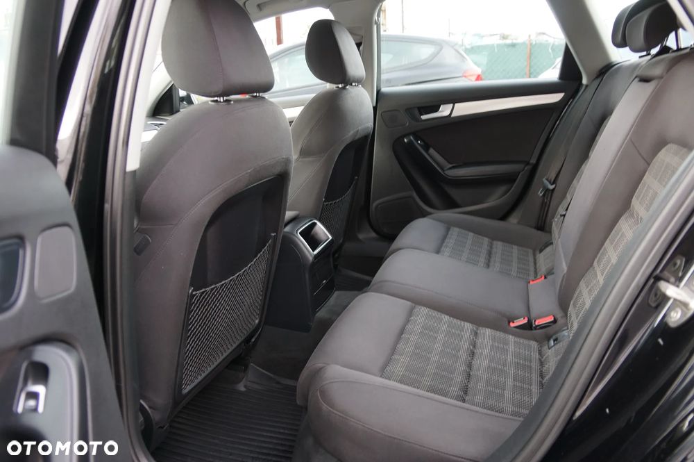 Audi A4 Avant 2.0 TDI clean diesel Quattro - 25