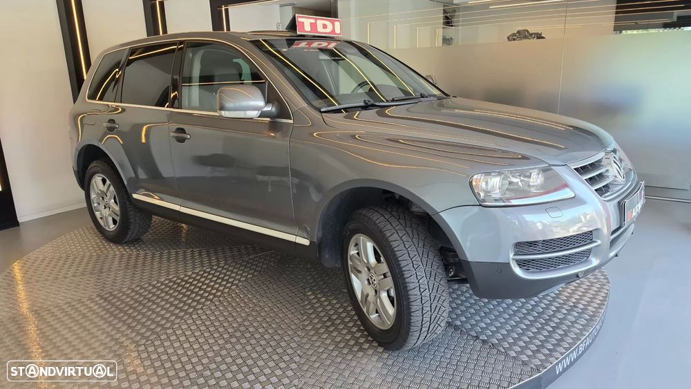 Volkswagen Touareg 3.0 TDI V6 Tiptronic — fotografia 20