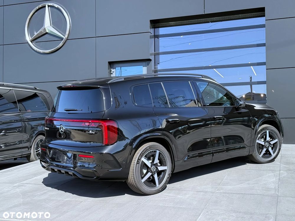 Mercedes-Benz GLB - 8