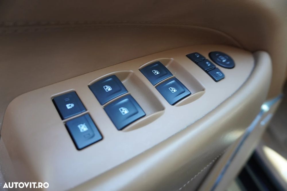 Cadillac Escalade 6.2 V8 Premium - 17