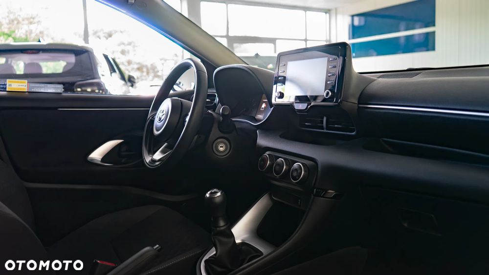Toyota Yaris 1.0 Comfort - 30