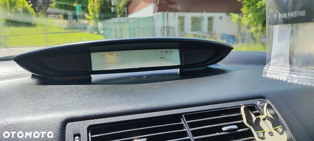 Citroën C4 1.6 16V VTR - 9